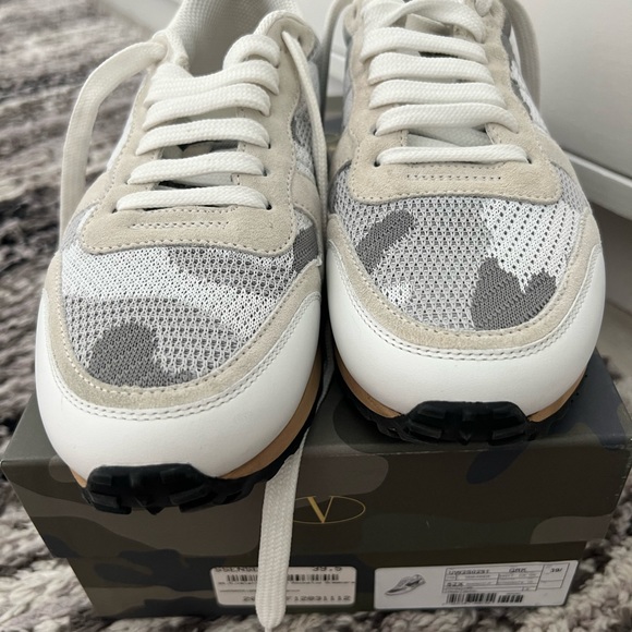 Valentino Rockrunner Sneakers - 39.5 - Picture 8 of 8